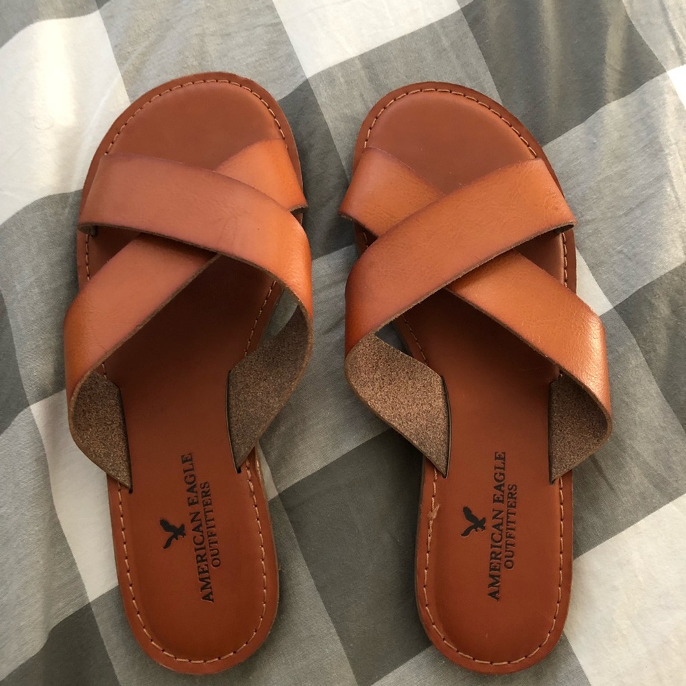 American eagle sandals size 7